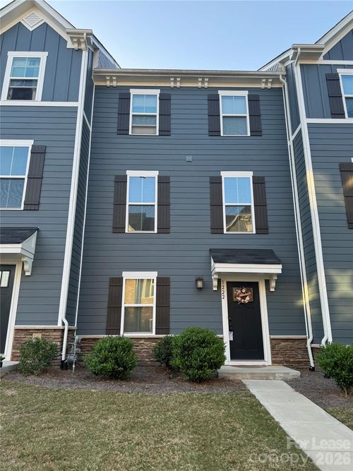 1222 Ashbury St, Charlotte, NC, 28216-0317 | Card Image