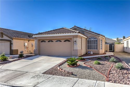 7621 Buckskin Ave, Las Vegas, NV, 89129-6710 | Card Image