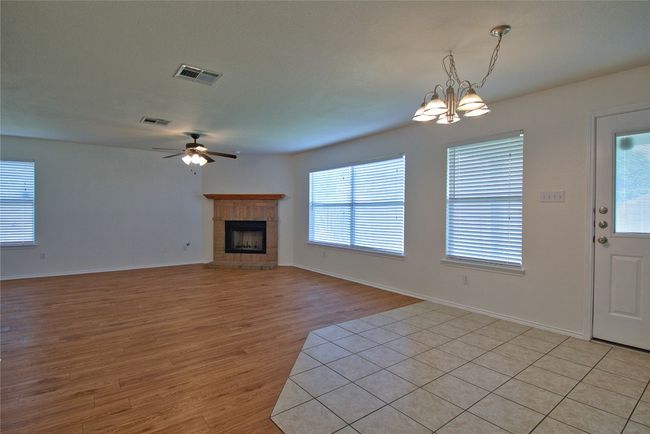 115 Remington Dr, House other with 4 bedrooms, 3 bathrooms and 4 parking in Kyle TX | Image 8