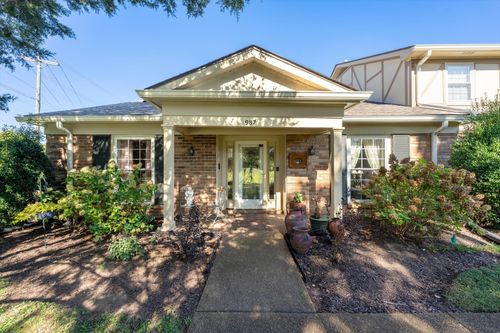 987 Todd Preis Dr, Nashville, TN, 37221-2407 | Card Image