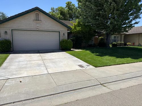 322 Culbertson Dr, Lodi, CA, 95240-8873 | Card Image