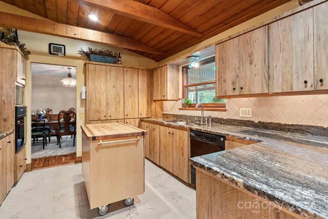 134 Wolfs Head Ct, House other with 4 bedrooms, 4 bathrooms and null parking in Mars Hill NC | Image 9