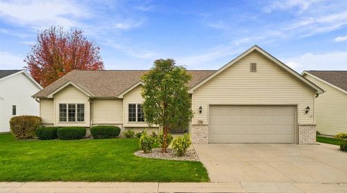 39-76 Penbrook Circle, APPLETON, WI, 54913 | Card Image