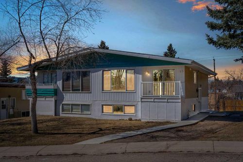 55 Dalton Bay Nw, Calgary, AB, T3A1H7 | Card Image