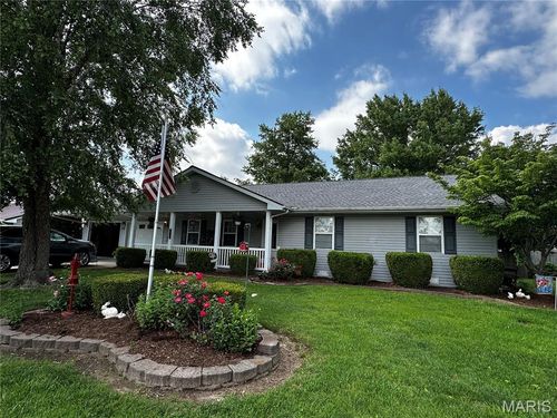 830 Plantation Blvd, Sikeston, MO, 63801-5740 | Card Image
