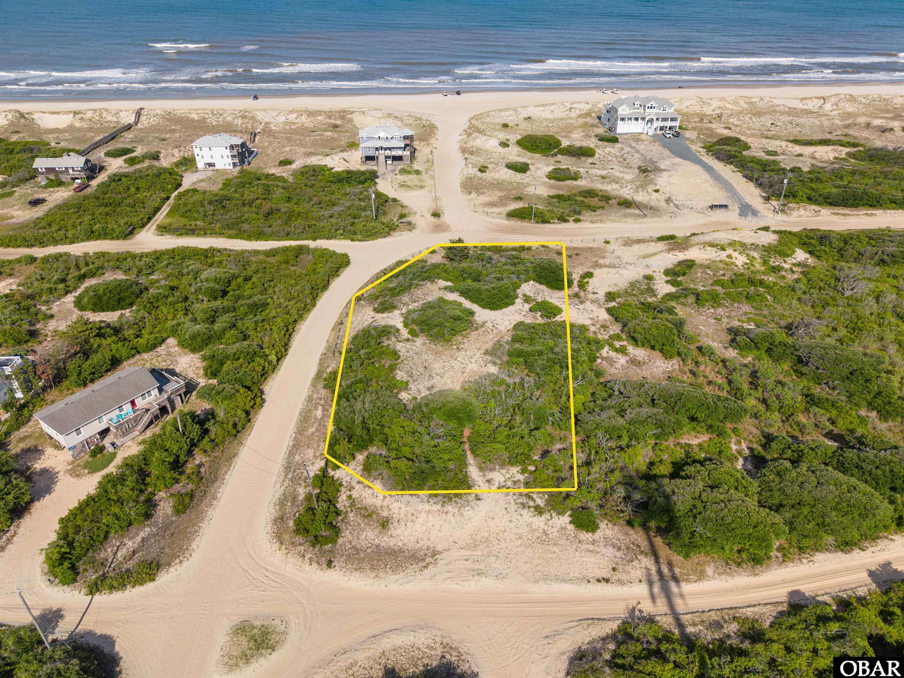 Land in Corolla