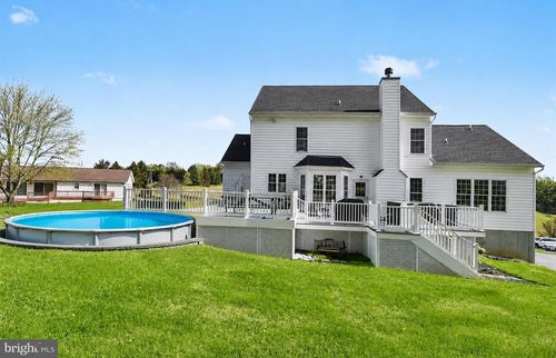 1105 Brehm Rd, Westminster, MD, 21157-6402 | Card Image