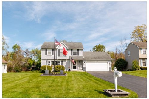 722 Brookeville Dr, Webster, NY, 14580-4037 | Card Image