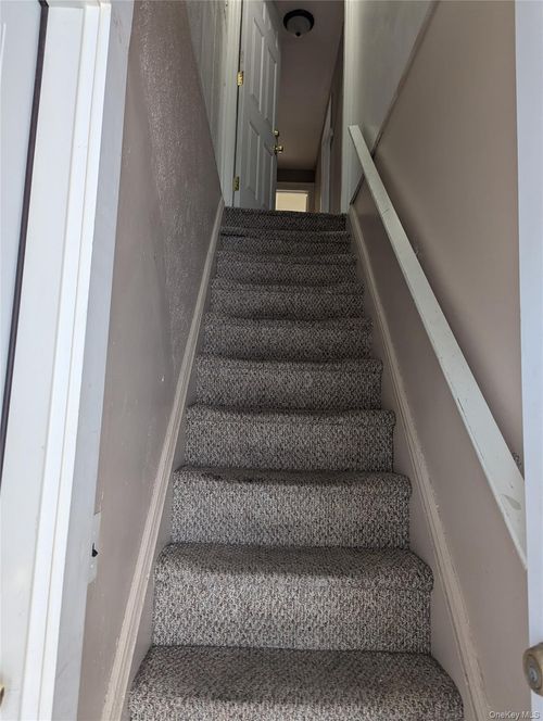 2937 Davis St, Oceanside, NY, 11572-2014 | Card Image