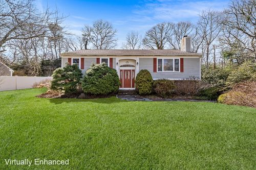 15 Pine Valley Rd, Hyannis, MA, 02601-3413 | Card Image