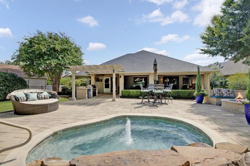 9608 Grandview Dr, Denton, TX, 76207-6634 | Card Image