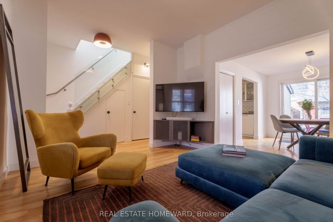 98 Edwin Ave, House attached with 2 bedrooms, 2 bathrooms and 1 parking in Toronto ON | Image 6