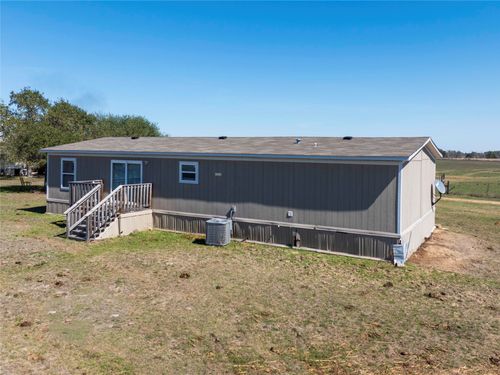 5133 W Us Highway 90, Schulenburg, TX, 78956 | Card Image