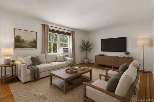 2d-824 Palmer Road, Yonkers, NY, 10708 | Card Image