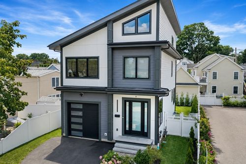 8 Gardner St, Newton, MA, 02458-1505 | Card Image