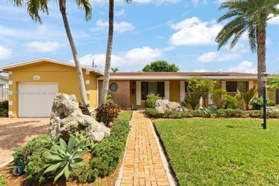 8821 Sw 51st St, House other with 4 bedrooms, 2 bathrooms and null parking in Miami FL | Image 2