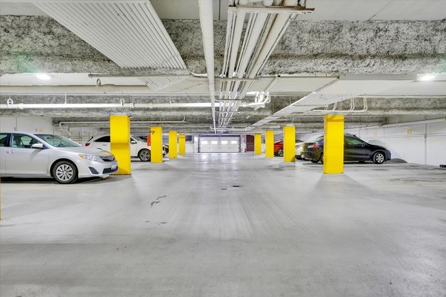 UNIT-114 - 3350 N Carriageway Dr, Condo with 2 bedrooms, 2 bathrooms and 1 parking in Arlington Heights IL | Image 33