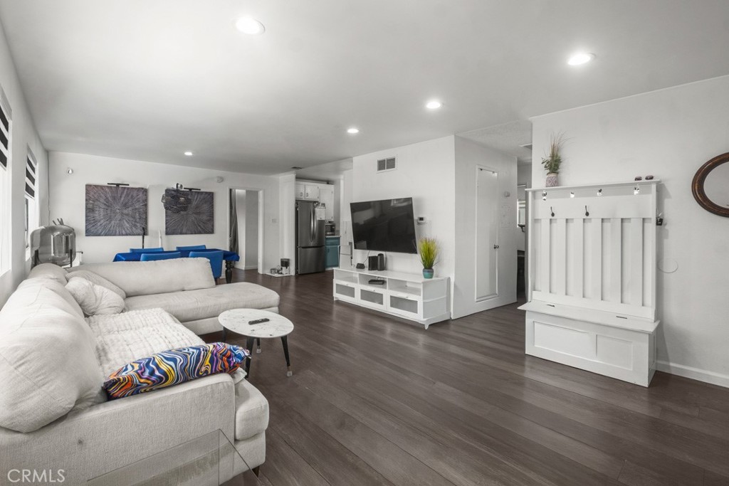 Residential in Tarzana 5