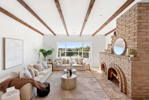 2018 Vista Grande Drive, Vista, CA, 92084 | Card Image