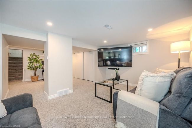 28 Winston Cres, House other with 3 bedrooms, 2 bathrooms and 1 parking in Guelph ON | Image 26