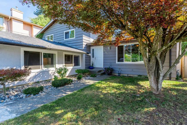 8024 Cedar Street, House other with 4 bedrooms, 2 bathrooms and null parking in Mission BC | Image 1