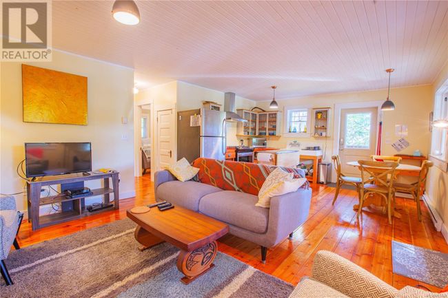 225 Boardwalk Blvd, House other with 2 bedrooms, 1 bathrooms and 2 parking in Ucluelet BC | Image 17