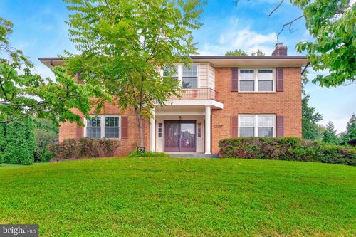 2792 Fariba Ct, Vienna, VA, 22181-6028 | Card Image