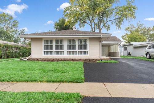 388 Nancy Ln, Wheeling, IL, 60090-4836 | Card Image
