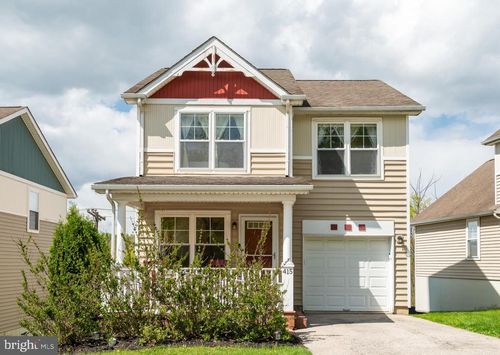 415 Colina Ln, COATESVILLE, PA, 19320-3704 | Card Image