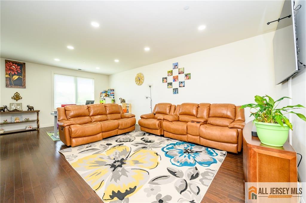 Residential Lease in Robbinsville 4