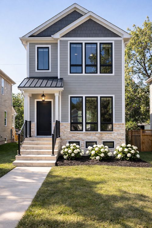 4616 N Claremont Ave, Chicago, IL, 60625-2015 | Card Image