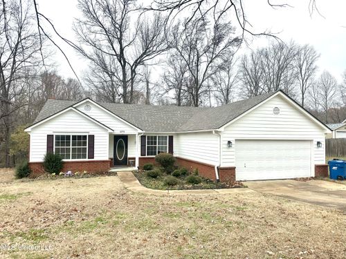 4292 Star Landing Rd E, Nesbit, MS, 38651-9255 | Card Image
