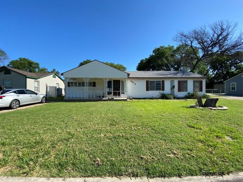 6812 Lakeside Dr, Lake Worth, TX, 76135-2214 | Card Image