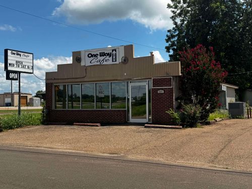 511 E Liberty Ave, Covington, TN, 38019-2646 | Card Image