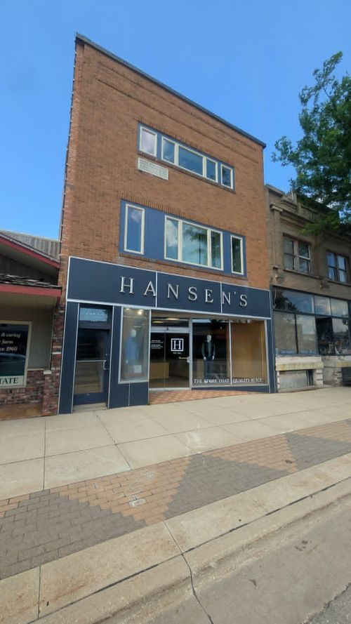 519 Grand Ave, Spencer, IA, 51301-3913 | Card Image