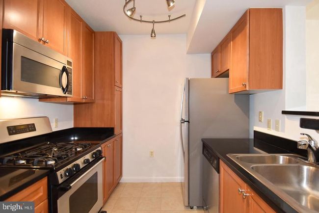 APT-1418 - 851 N Glebe Rd, Condo with 1 bedrooms, 1 bathrooms and null parking in ARLINGTON VA | Image 12