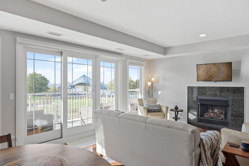 unit-3c-200 Lake St, Saint Joseph, MI, 49085-2042 | Card Image