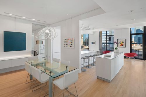 830-201 South 11th Street, Minneapolis, MN, 55403 | Card Image