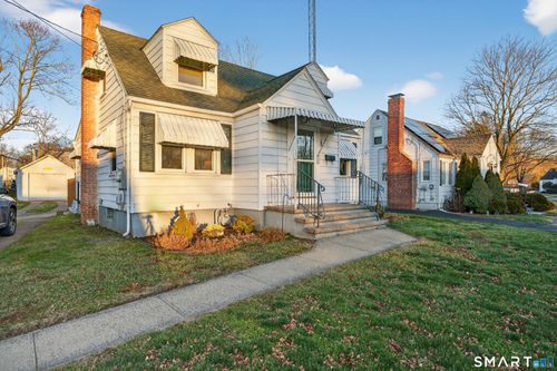 124 Estelle Rd, East Haven, CT, 06512-2431 | Card Image