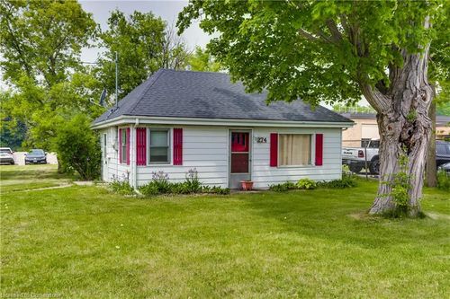 274 Washington St, Norfolk, ON, N0E1Y0 | Card Image