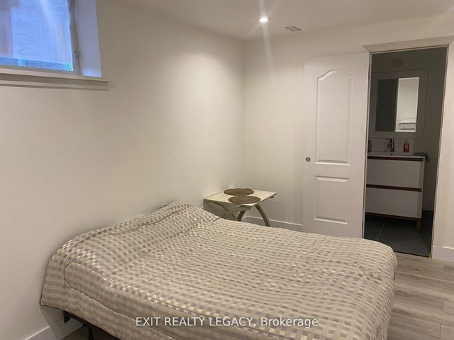 17 Camden Dr, House other with 2 bedrooms, 2 bathrooms and 1 parking in Concord ON | Image 11