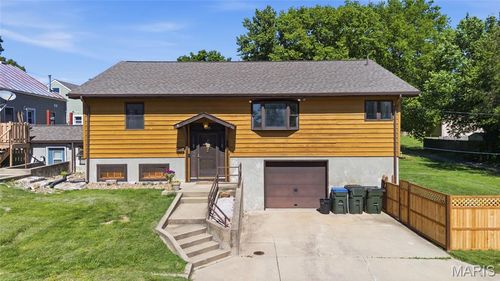 208 N Library St, Waterloo, IL, 62298-1227 | Card Image