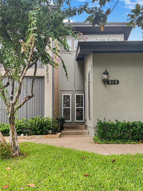 313 Oak Shadow Circle, Bedford, TX, 76021 | Card Image