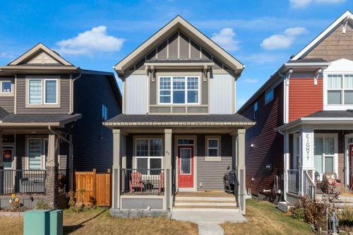 {{alt}} | Card Image