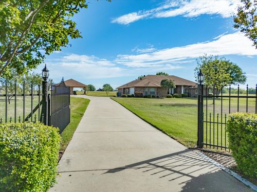 6671 Fm 660, Ennis, TX, 75119-2074 | Card Image