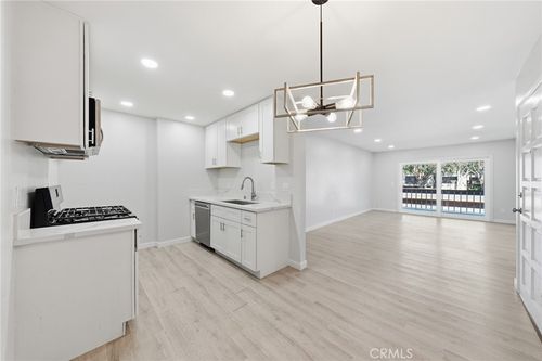 205-6600 Warner, Huntington Beach, CA, 92647 | Card Image