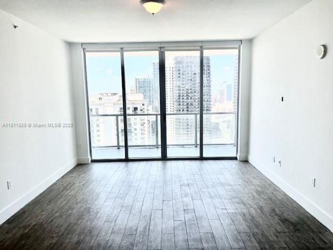 PH4023 - 1111 Sw 1 St Ave, Condo with 2 bedrooms, 2 bathrooms and null parking in Miami FL | Image 5