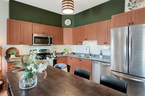 303-383 Wale Rd, Colwood, BC, V9B2P9 | Card Image