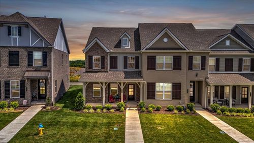 935 Nance Ln, Lebanon, TN, 37087-3933 | Card Image