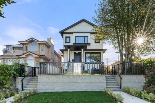 4320 Nanaimo St, Vancouver, BC, V5N5J1 | Card Image